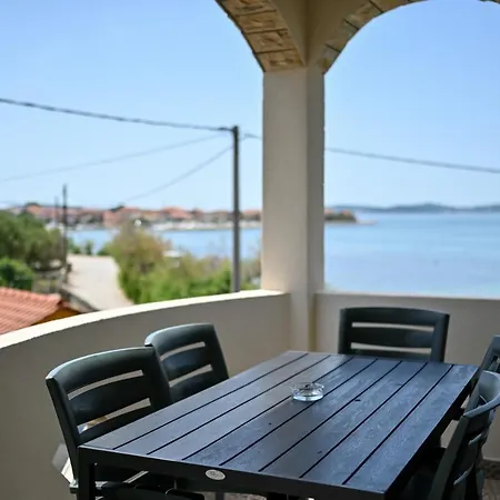 Appartement Frleta