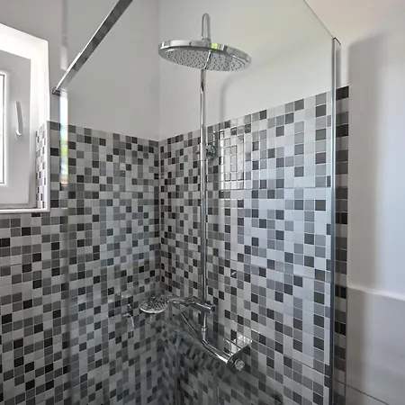 Frleta Appartement *