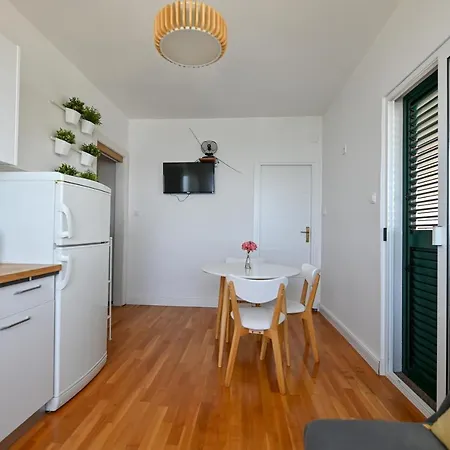 Appartement Frleta *