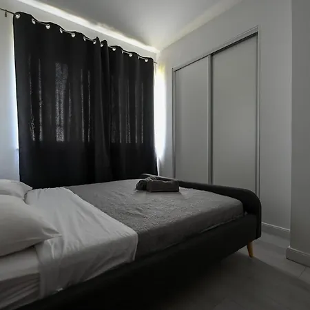 Frleta Apartment *